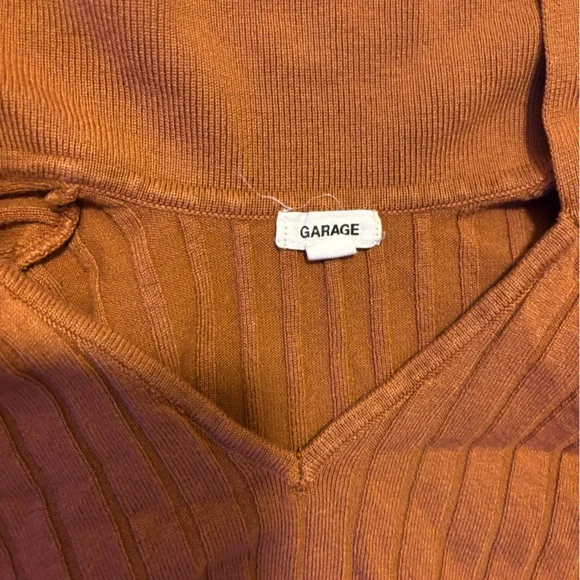 Garage Cinnamon Ribbed Collared Top - Picture 2 of 2